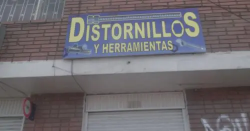 DISTORNILLOS Y HERRAMIENTAS DISTORNILLOS Y HERRAMIENTAS